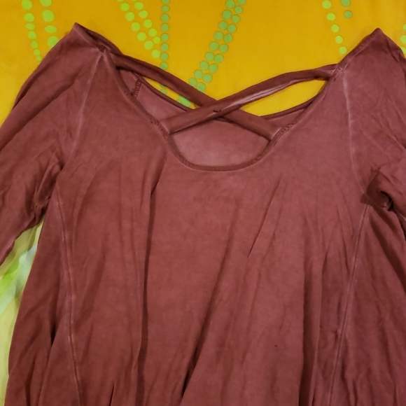 American Eagle Soft and Sexy long sleeve - Picture 2 of 3